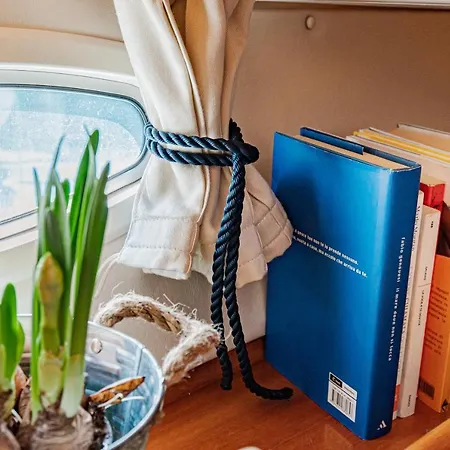 Charming Sailing Boat - Le Dimore Di Ines Úszó hotel *