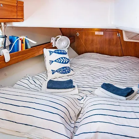 Úszó hotel Charming Sailing Boat - Le Dimore Di Ines *