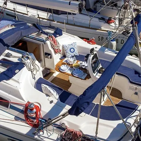 Charming Sailing Boat - Le Dimore Di Ines 보트호텔