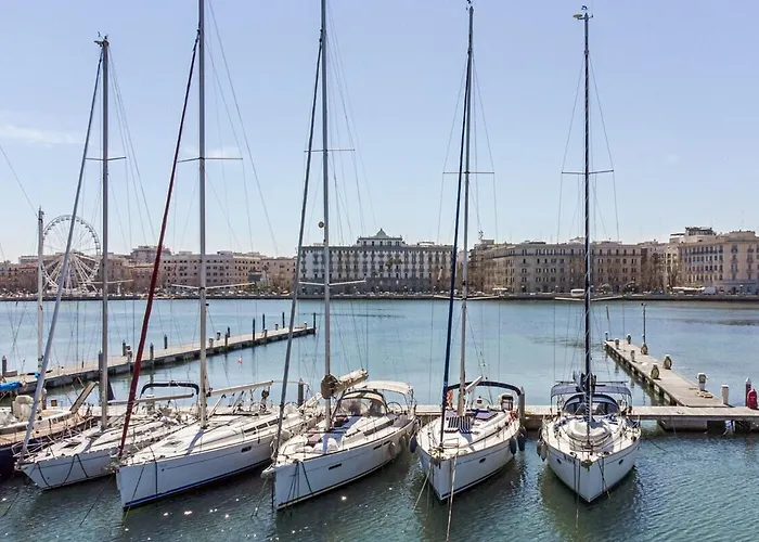 Botel Charming Sailing Boat - Le Dimore Di Ines