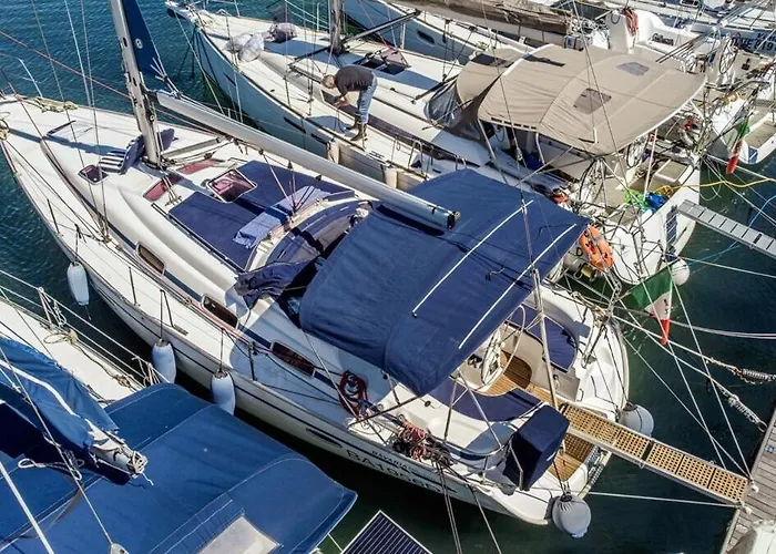 Botel Charming Sailing Boat - Le Dimore Di Ines *