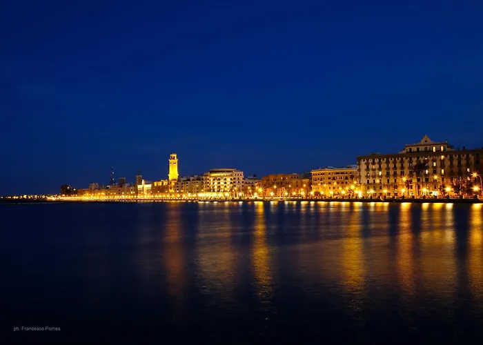 Botel Charming Sailing Boat - Le Dimore Di Ines Bari