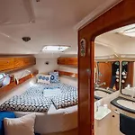 船上ホテル Charming Sailing Boat - Le Dimore Di Ines バーリ