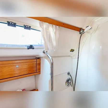 Charming Sailing Boat - Le Dimore Di Ines Bådhotel *